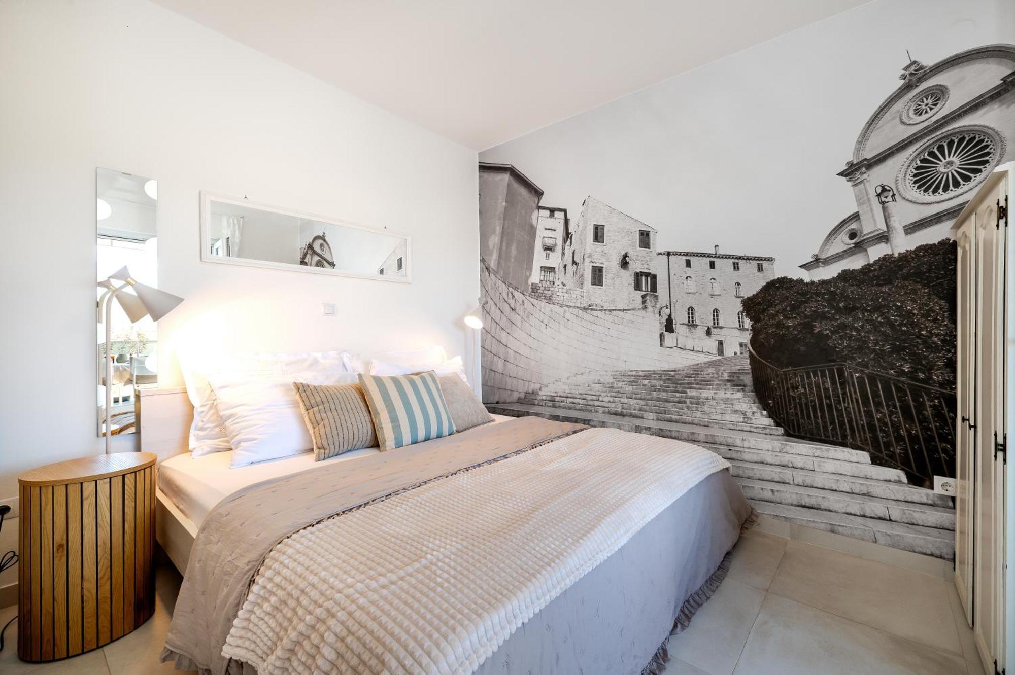 Ojra New Apartment With Seaview 希贝尼克 外观 照片